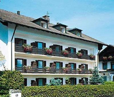 фото отеля Hotel Am Wald Bad Tolz