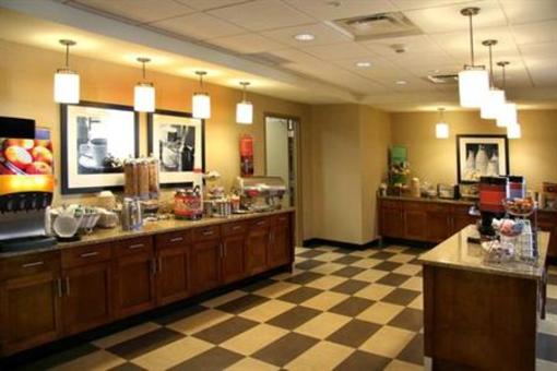 фото отеля Hampton Inn Waynesburg