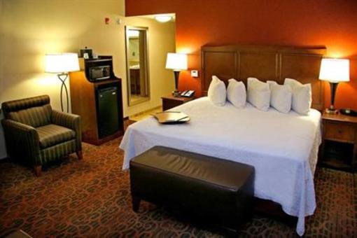 фото отеля Hampton Inn Waynesburg
