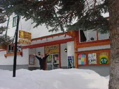 фото отеля The Edge Pub and Hostel
