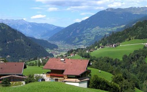 фото отеля Ferienwohnung Ausblick Zillertal