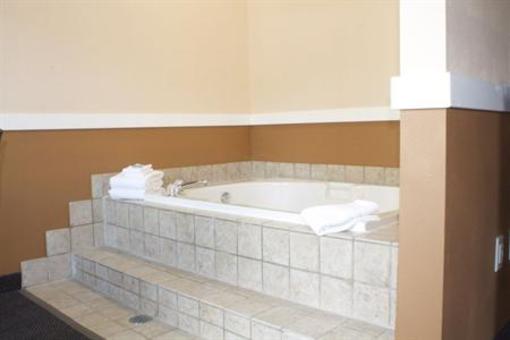 фото отеля BEST WESTERN Wheatland Inn