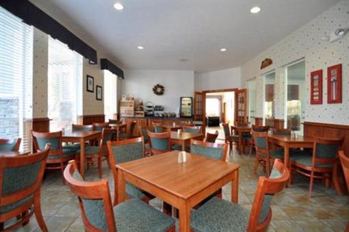 фото отеля BEST WESTERN Wheatland Inn