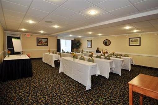 фото отеля BEST WESTERN Wheatland Inn