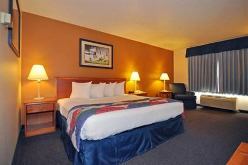 фото отеля BEST WESTERN Wheatland Inn