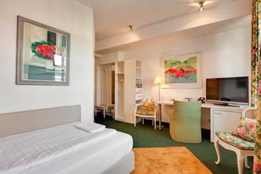 фото отеля Hotel Wurzburger Hof