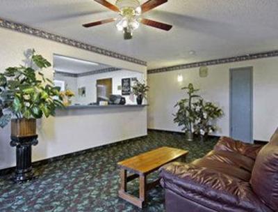 фото отеля Days Inn Kenedy