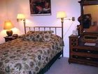 фото отеля Maplehurst Inn