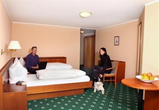 фото отеля Hotel-Gasthof Postbrau Dingolfing