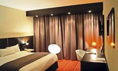 фото отеля Park & Suites Elegance Grenoble Inovallee