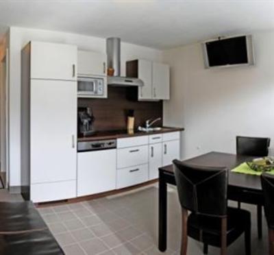 фото отеля Appartments Urmonti