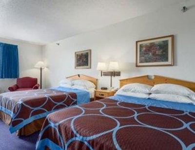фото отеля Super 8 Motel - St. James