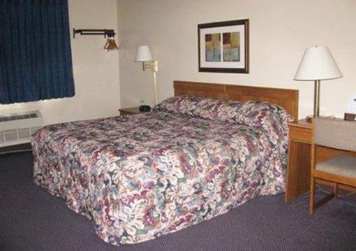 фото отеля Econo Lodge Darien Lakes Corfu (New York)