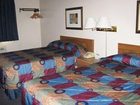 фото отеля Econo Lodge Darien Lakes Corfu (New York)