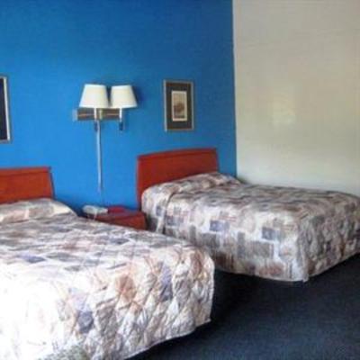 фото отеля Budget Inn Madison (North Carolina)