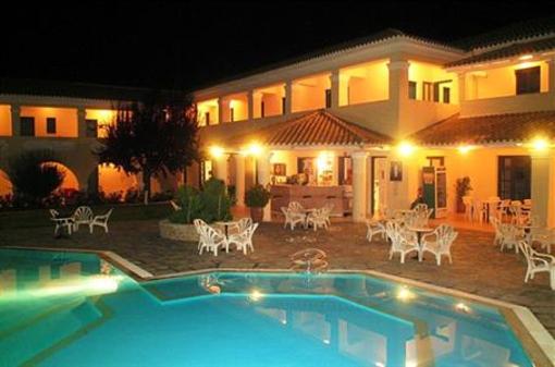 фото отеля Karavostasi Beach Hotel