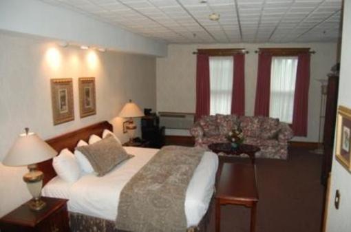 фото отеля Altland House Inn and Suites Abbottstown