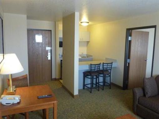 фото отеля Jorgenson's Inn & Suites