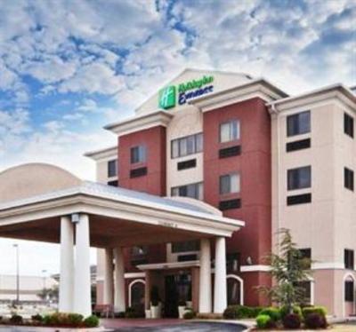 фото отеля Holiday Inn Express Hotel & Suites Midwest City