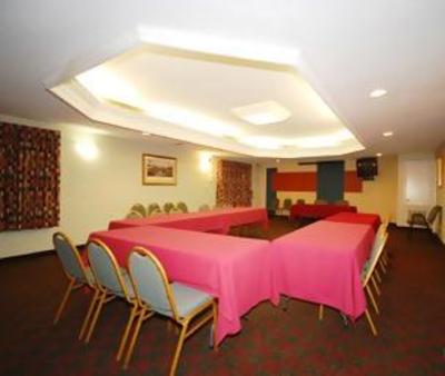 фото отеля BEST WESTERN River Region Inn