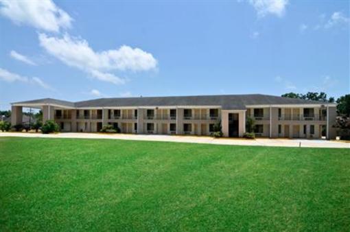 фото отеля BEST WESTERN River Region Inn