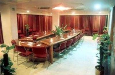 фото отеля Hotel Metro Agra