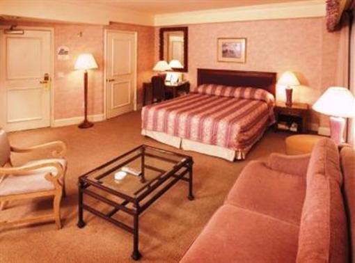 фото отеля Oxford Palace Hotel