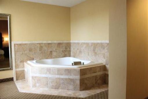фото отеля Holiday Inn Express Lewisburg New Columbia
