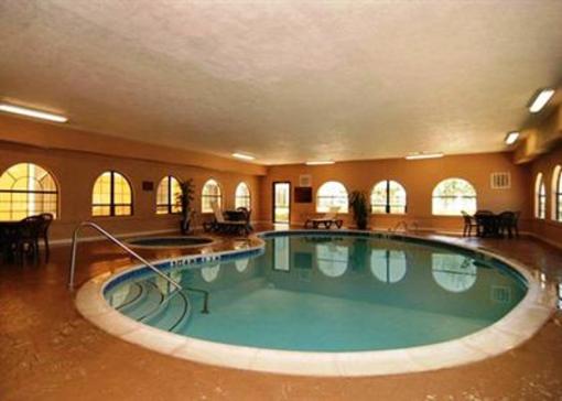 фото отеля Comfort Suites Near Stone Briar Mall