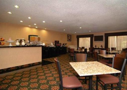 фото отеля Comfort Suites Near Stone Briar Mall