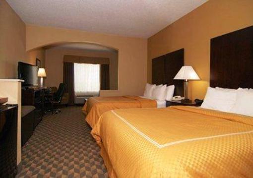 фото отеля Comfort Suites Near Stone Briar Mall