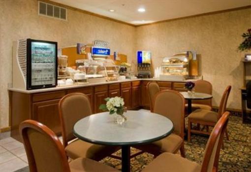 фото отеля Holiday Inn Express Howe