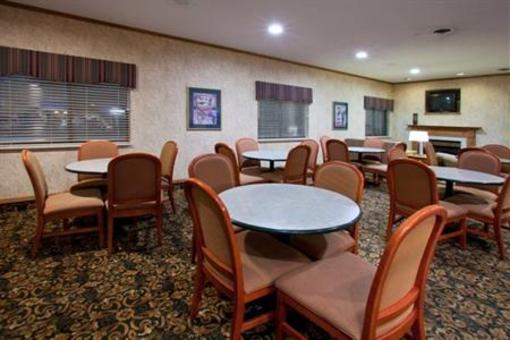 фото отеля Holiday Inn Express Howe