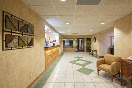фото отеля Holiday Inn Express Howe