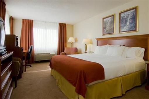 фото отеля Holiday Inn Express Howe