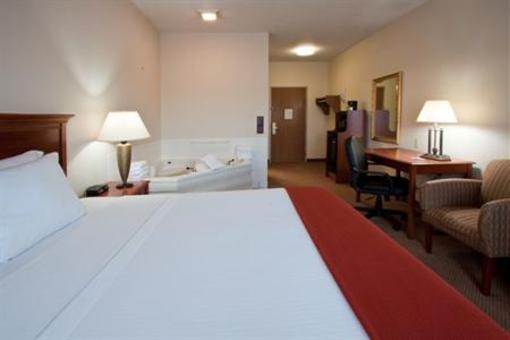 фото отеля Holiday Inn Express Howe