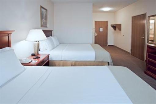 фото отеля Holiday Inn Express Howe