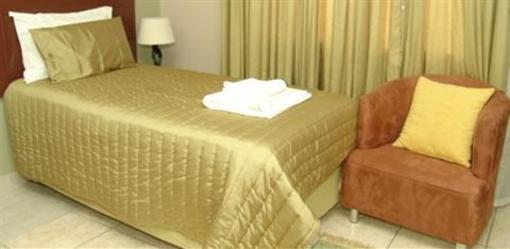 фото отеля RFB Guest House Kempton Park
