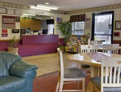 фото отеля Super 8 Motel Fiesta San Antonio