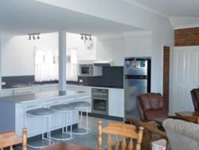 фото отеля Pacific Heights Holiday Apartments