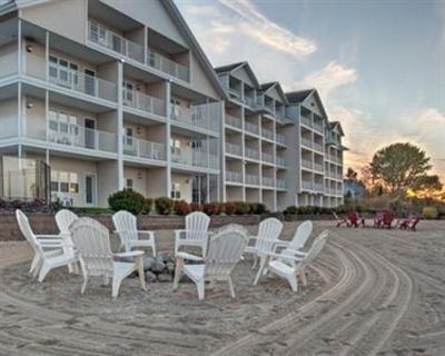 фото отеля Cherry Tree Inn & Suites
