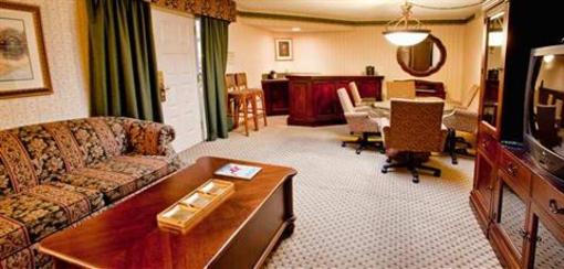 фото отеля Embassy Suites Hotel Detroit Livonia / Metro West