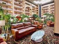 Embassy Suites Hotel Detroit Livonia / Metro West
