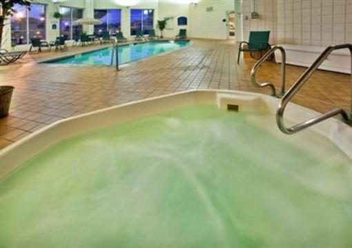 фото отеля Holiday Inn Express Newton