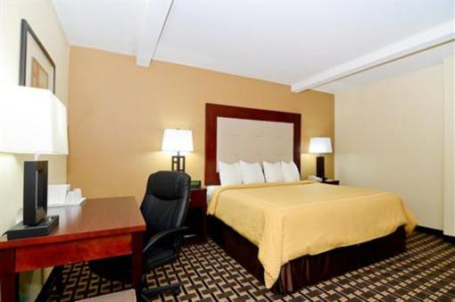 фото отеля Best Western Woodstock Inn