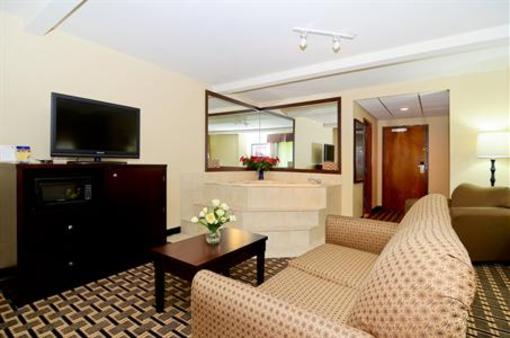 фото отеля Best Western Woodstock Inn