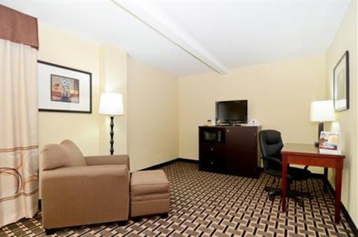 фото отеля Best Western Woodstock Inn
