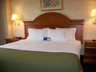 фото отеля Holiday Inn Express Charlotte
