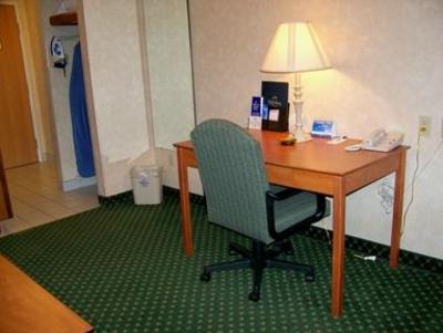 фото отеля Holiday Inn Express Charlotte