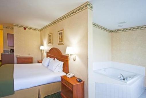 фото отеля Holiday Inn Express Charlotte